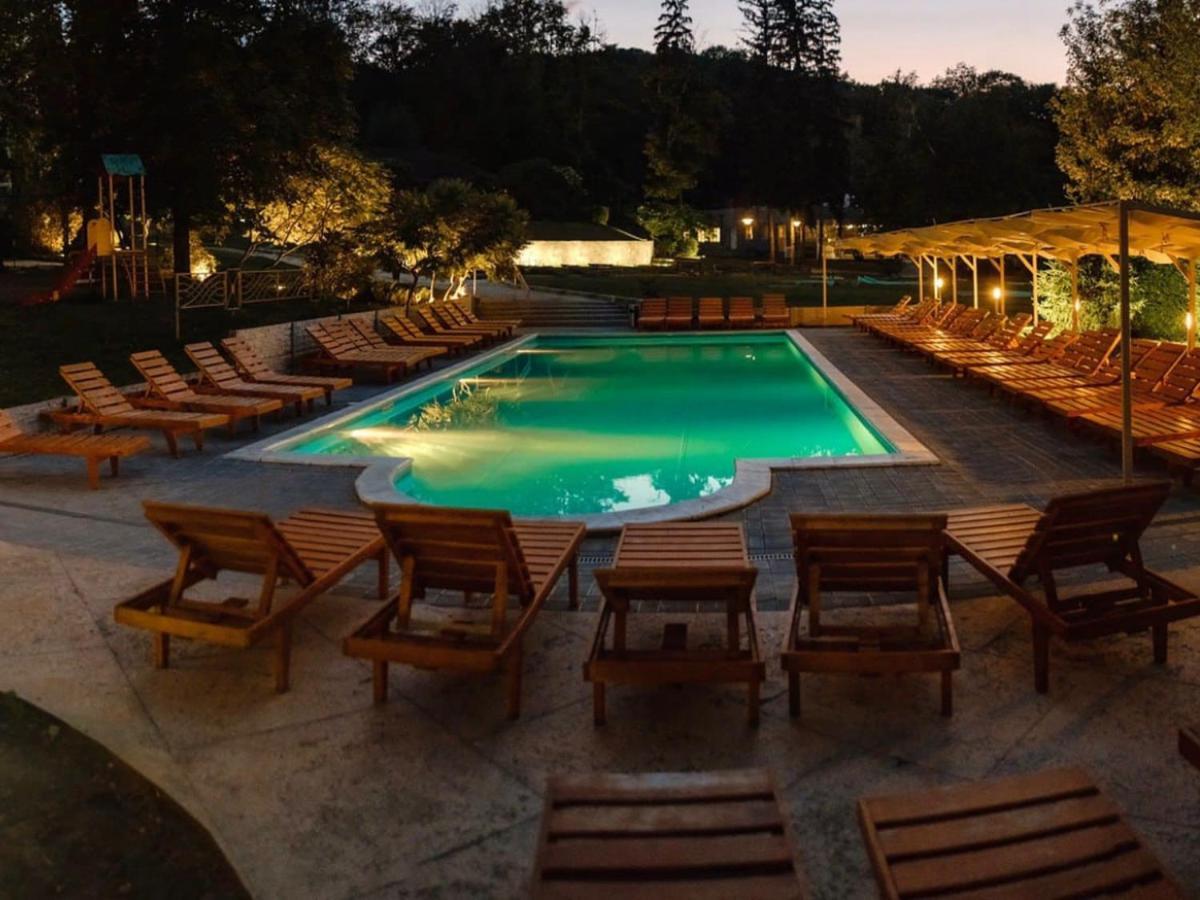 Carnaval Resort & Spa Koropovo Dış mekan fotoğraf